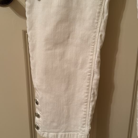 WHBM White Jeans! - Picture 10 of 16
